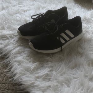 Black Adidas cloudfoam QT Racer shoes